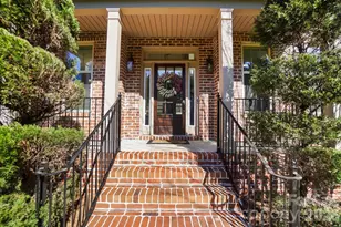 2528 Springs Dr, Charlotte, NC 28226 - Photo 5