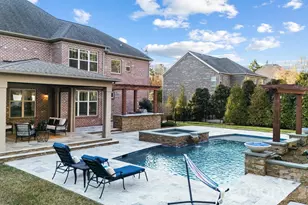 2528 Springs Dr, Charlotte, NC 28226 - Photo 3