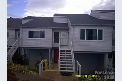 1050 21st Avenue NW #36, Hickory, NC 28601 - Photo 1