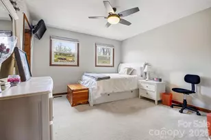 93 Hidden Falls Dr, Asheville, NC 28804 - Photo 25