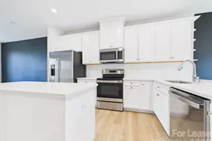 3131 Coquina Ln, Charlotte, NC 28206 - Photo 7