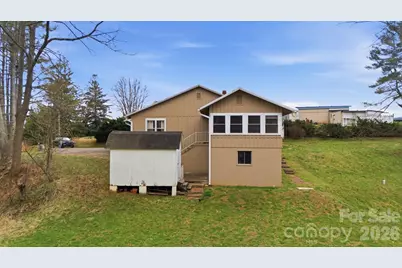 3920 Bryson City Road, Franklin, NC 28734 - Photo 11