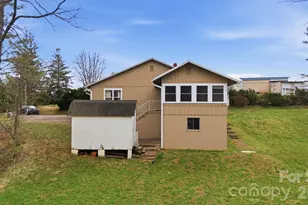 3920 Bryson City Rd, Franklin, NC 28734 - Photo 11