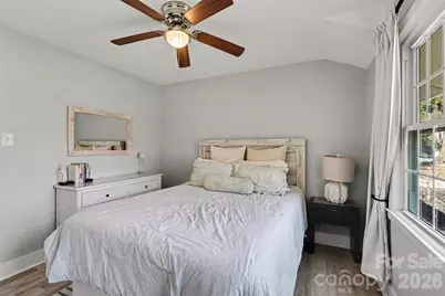 2006 Tyvola Road, Charlotte, NC 28210 - Photo 17