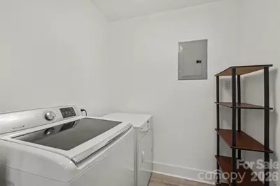 2006 Tyvola Road, Charlotte, NC 28210 - Photo 19