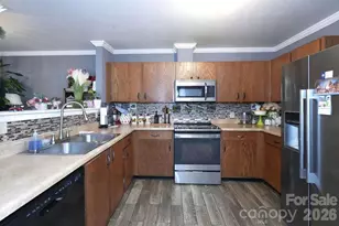 2443 Mint Thistle Ct, Charlotte, NC 28269 - Photo 9