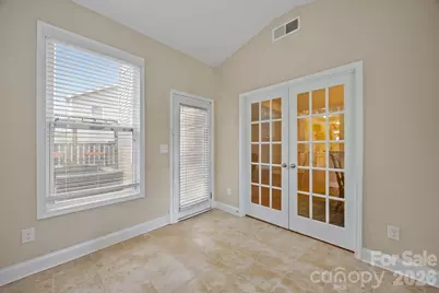 10817 Bere Island Drive, Charlotte, NC 28278 - Photo 9