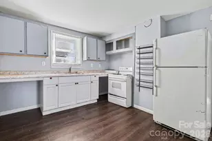 603 1st St SW, Hickory, NC 28602 - Photo 9