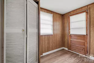 603 1st St SW, Hickory, NC 28602 - Photo 17