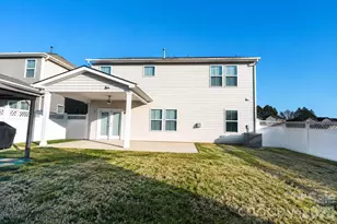 4320 Staffordshire Ln, Charlotte, NC 28213 - Photo 3
