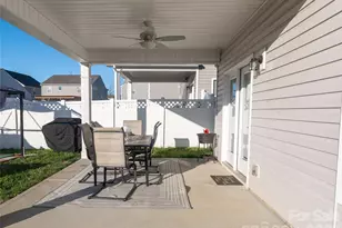 4320 Staffordshire Ln, Charlotte, NC 28213 - Photo 9