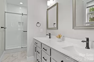 1112 Blueview Dr, Black Mountain, NC 28711 - Photo 17