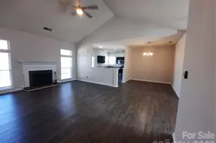 5305 Chinemist Ct, Charlotte, NC 28269 - Photo 3