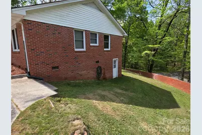 110 Crestwood Drive, Chester, SC 29706 - Photo 5