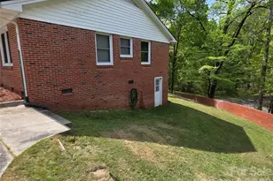 110 Crestwood Dr, Chester, SC 29706 - Photo 5