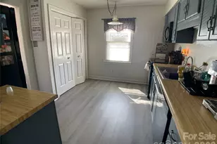 2705 N Center St, Hickory, NC 28601 - Photo 13