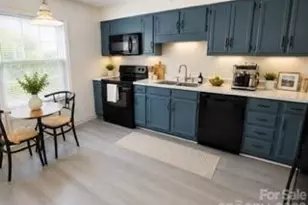 2705 N Center St, Hickory, NC 28601 - Photo 5