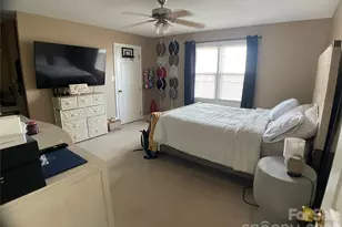 2705 N Center St, Hickory, NC 28601 - Photo 15