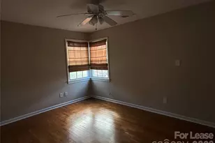 524 Wakefield Dr, Charlotte, NC 28209 - Photo 9