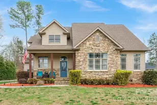 140 Pine Bluff Dr, Mooresville, NC 28117 - Photo 1