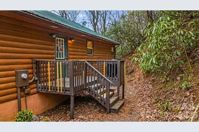 157 Crosspatch Lane, Bryson City, NC 28713 - Photo 9