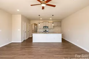 3110 Aberleaf Ln, Charlotte, NC 28227 - Photo 7