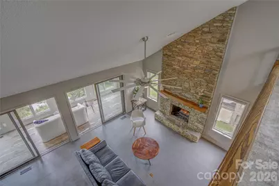 204 Fleetwood Plaza, Hendersonville, NC 28739 - Photo 13