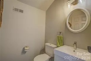 204 Fleetwood Plaza, Hendersonville, NC 28739 - Photo 15