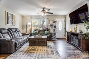 109 Julia St, Mount Holly, NC 28120 - Photo 3