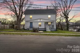 913 W 3rd Ave, Gastonia, NC 28052 - Photo 1