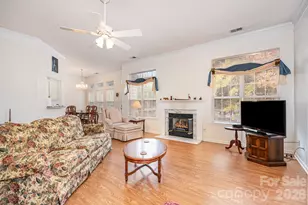 13610 Red Wine Ct, Charlotte, NC 28273 - Photo 3