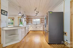 406 Coulwood Dr, Charlotte, NC 28214 - Photo 9