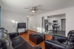 2400 Markham Ct, Charlotte, NC 28205 - Photo 3