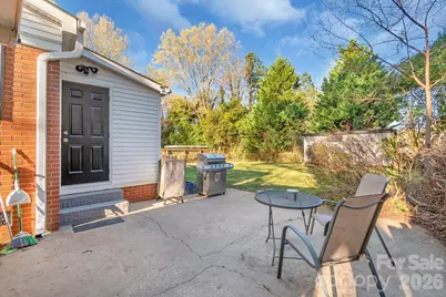 2400 Markham Court, Charlotte, NC 28205 - Photo 15