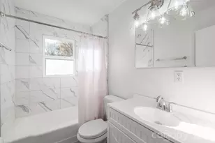 2400 Markham Ct, Charlotte, NC 28205 - Photo 5