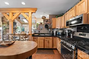 61 Hibriten Dr, Asheville, NC 28801 - Photo 5