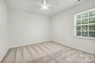 4831 Deanscroft Dr, Charlotte, NC 28226 - Photo 15