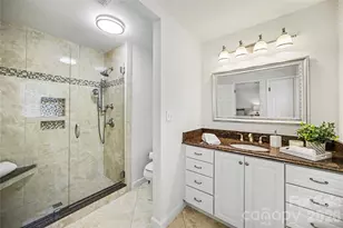 4831 Deanscroft Dr, Charlotte, NC 28226 - Photo 13