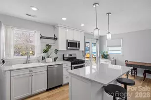 25 Ridgelawn Rd, Asheville, NC 28806 - Photo 15