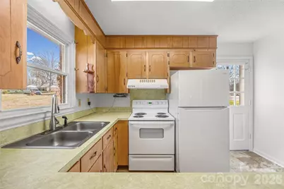 5322 Larewood Drive, Charlotte, NC 28215 - Photo 9