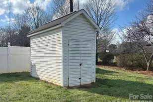 357 Pruitt Houser St, Lincolnton, NC 28092 - Photo 33