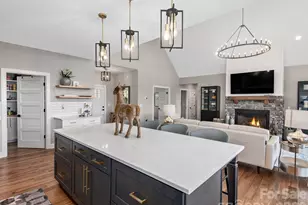 636 Crystal Heights Dr, Hendersonville, NC 28739 - Photo 11