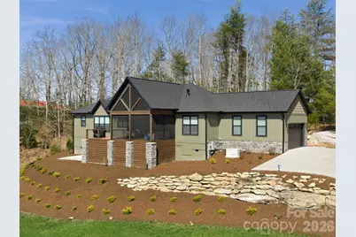 636 Crystal Heights Drive, Hendersonville, NC 28739 - Photo 3