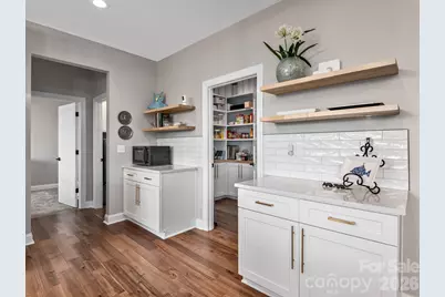 636 Crystal Heights Drive, Hendersonville, NC 28739 - Photo 13