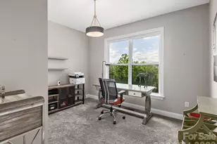 636 Crystal Heights Dr, Hendersonville, NC 28739 - Photo 23