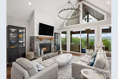 636 Crystal Heights Drive, Hendersonville, NC 28739 - Photo 1