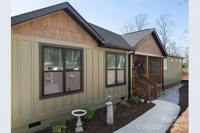 636 Crystal Heights Drive, Hendersonville, NC 28739 - Photo 35