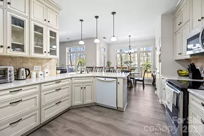 13702 Chambray Lane, Charlotte, NC 28278 - Photo 3