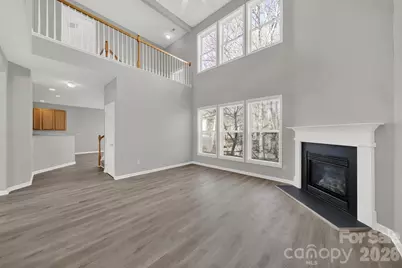 9911 Seven Oaks Drive, Charlotte, NC 28215 - Photo 11