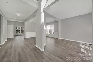 9911 Seven Oaks Dr, Charlotte, NC 28215 - Photo 5